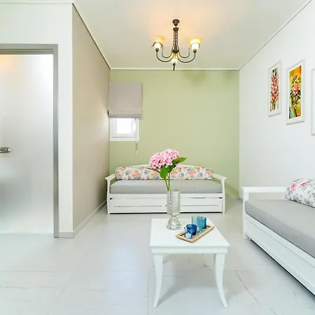 Lobelia Luxury Hotel *